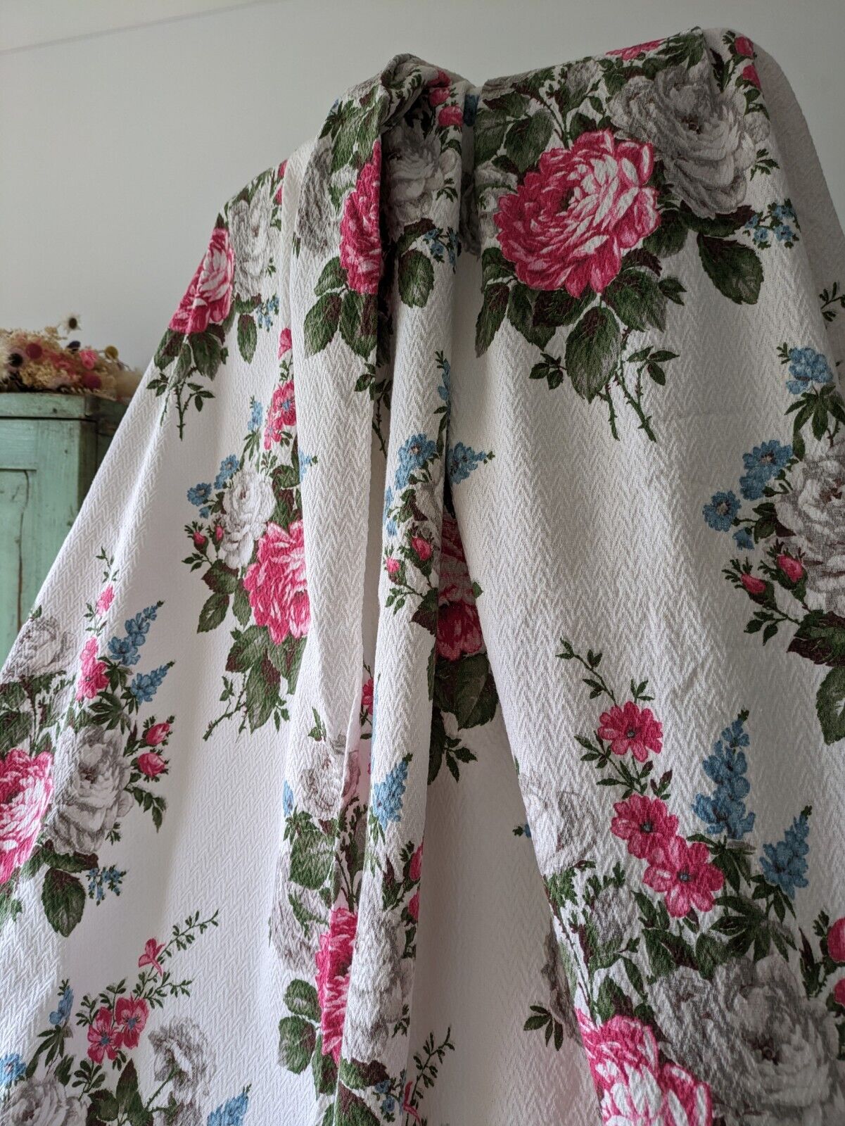 Pair of barkcloth floral Curtains W112 L193cm Pink Rose rare 1950s retro vintage