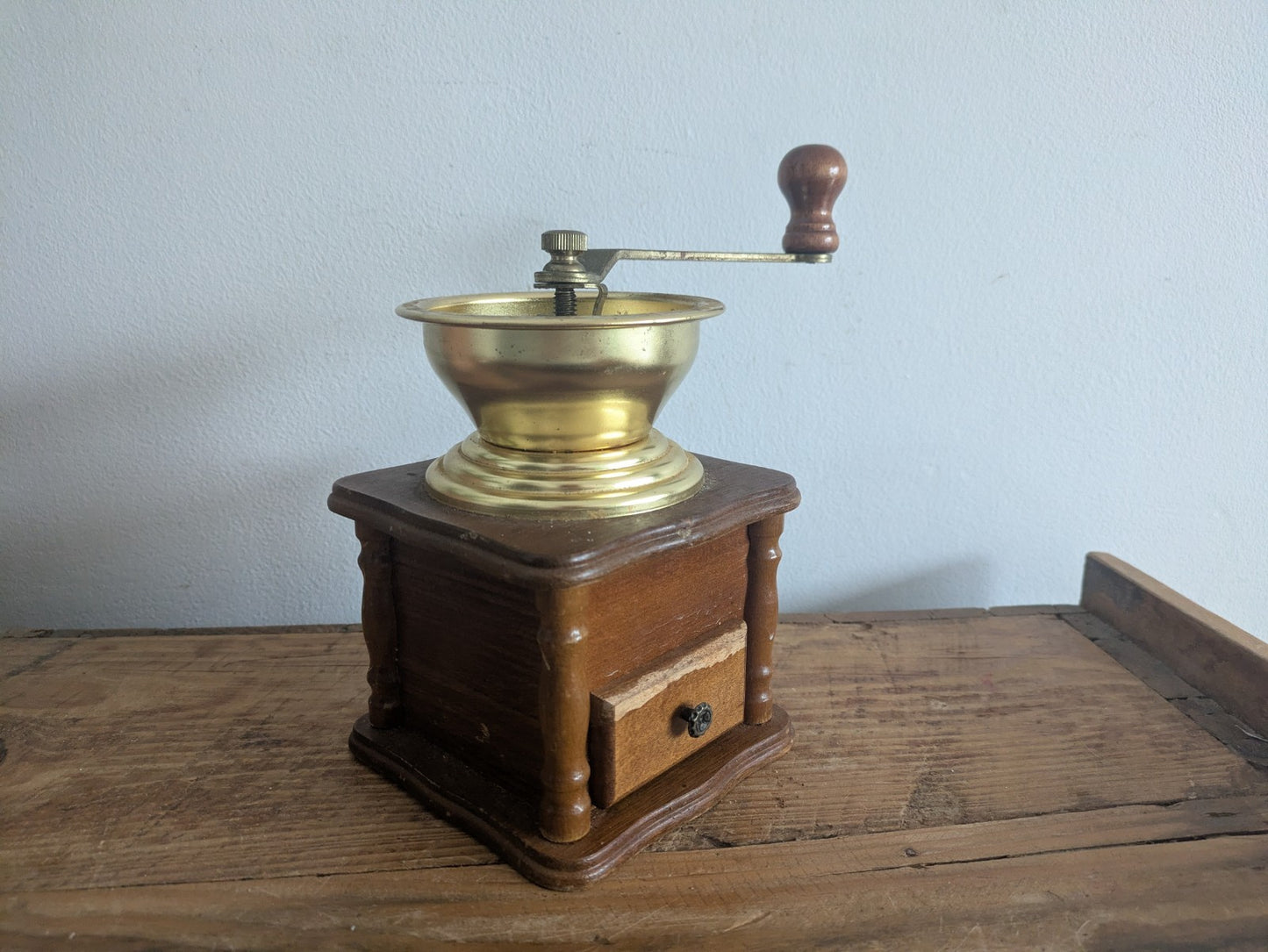 Vintage Wooden Manual Coffee Grinder Hand Crank Coffee Mill Drawer Rustic Kitche