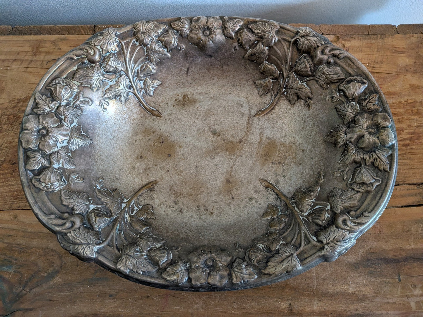 Vintage Silver Plate Grape Dish Prop Dish Metal Antique Prop Film TV Serving Old