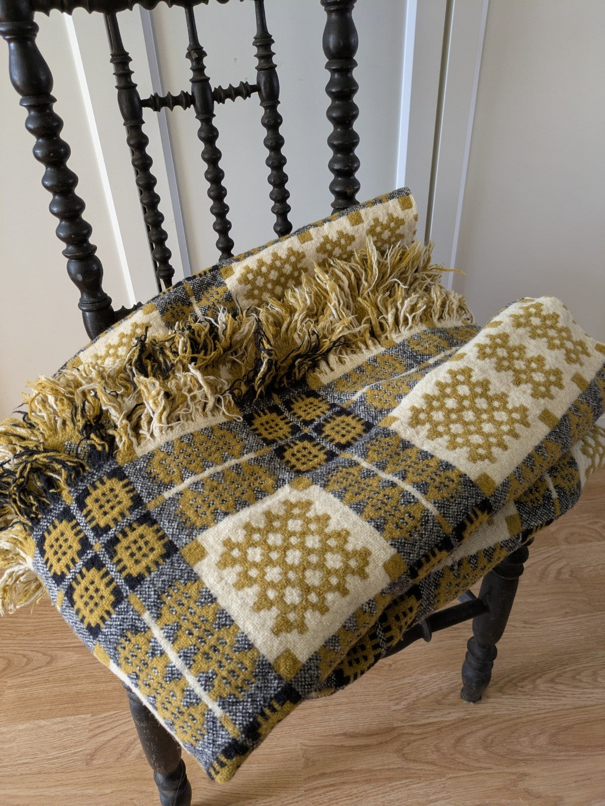 Rare VTG Welsh Wool Blanket Tapestry Yellow Black White Reversible Throw Mustard