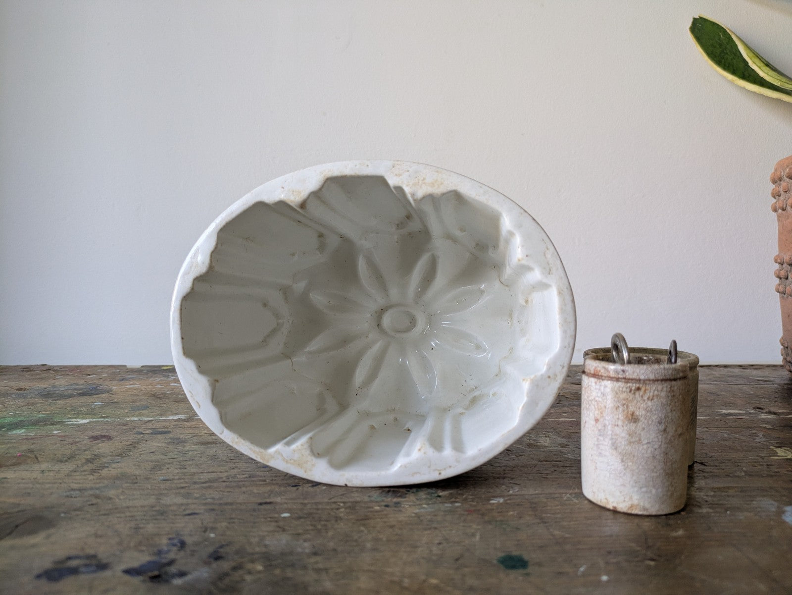 Heavy Antique Victorian White Stoneware Flower Head Design Jelly Mould Oval Vgc