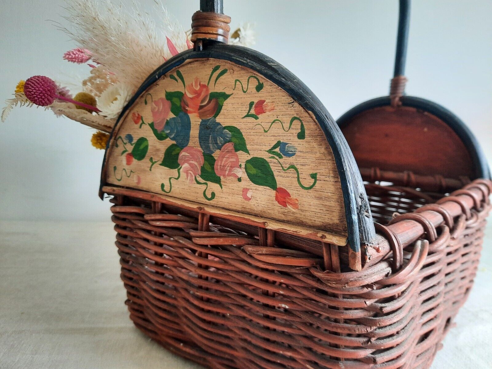 Large Vintage Round Woven Wicker Basket Folk Art Floral Handle Boho Storage Rare