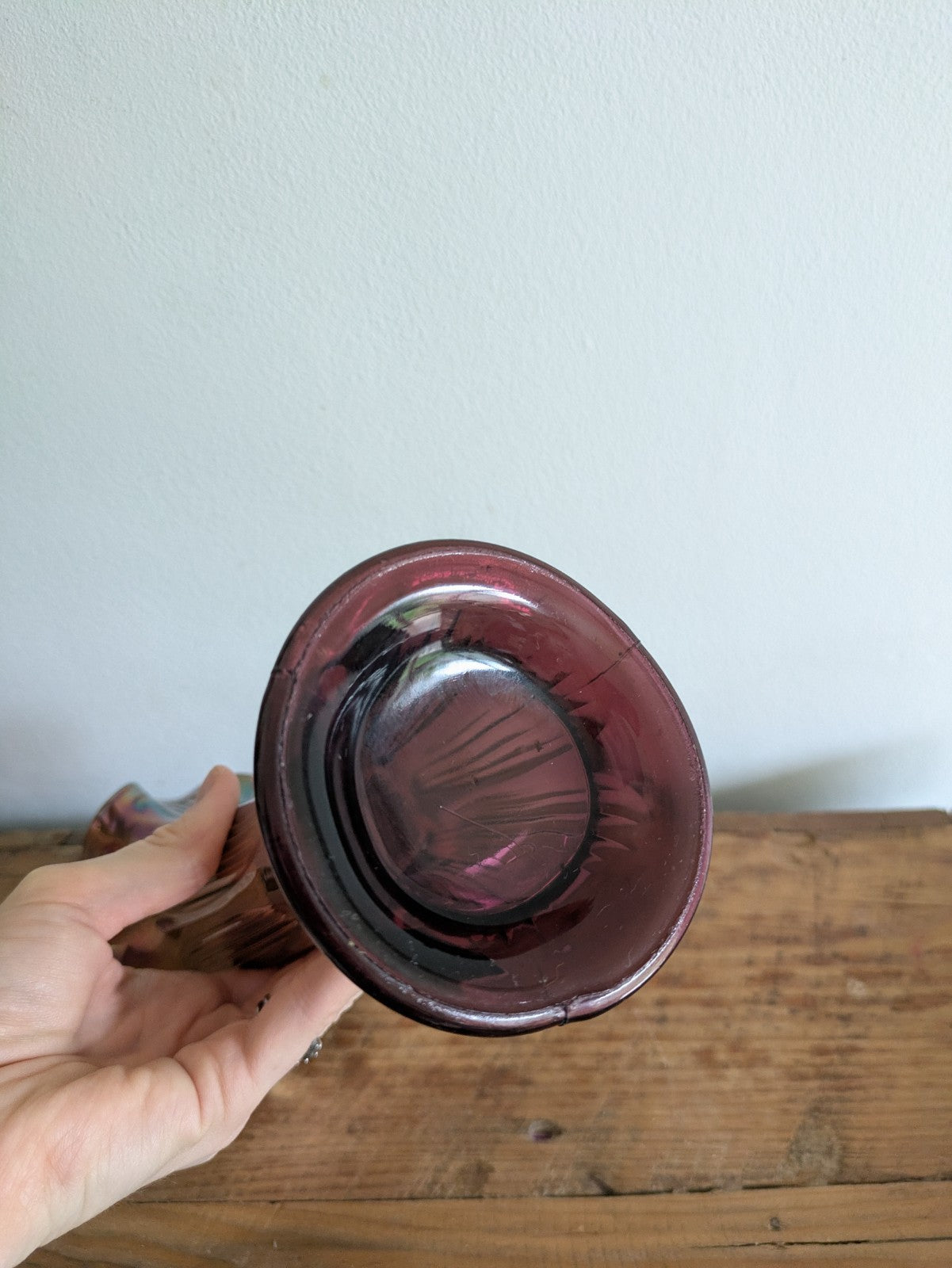 Vintage FENTON 26.8cm Tall Amethyst Iridescent GLASS Frilled Rim VASE Ribbed Vgc