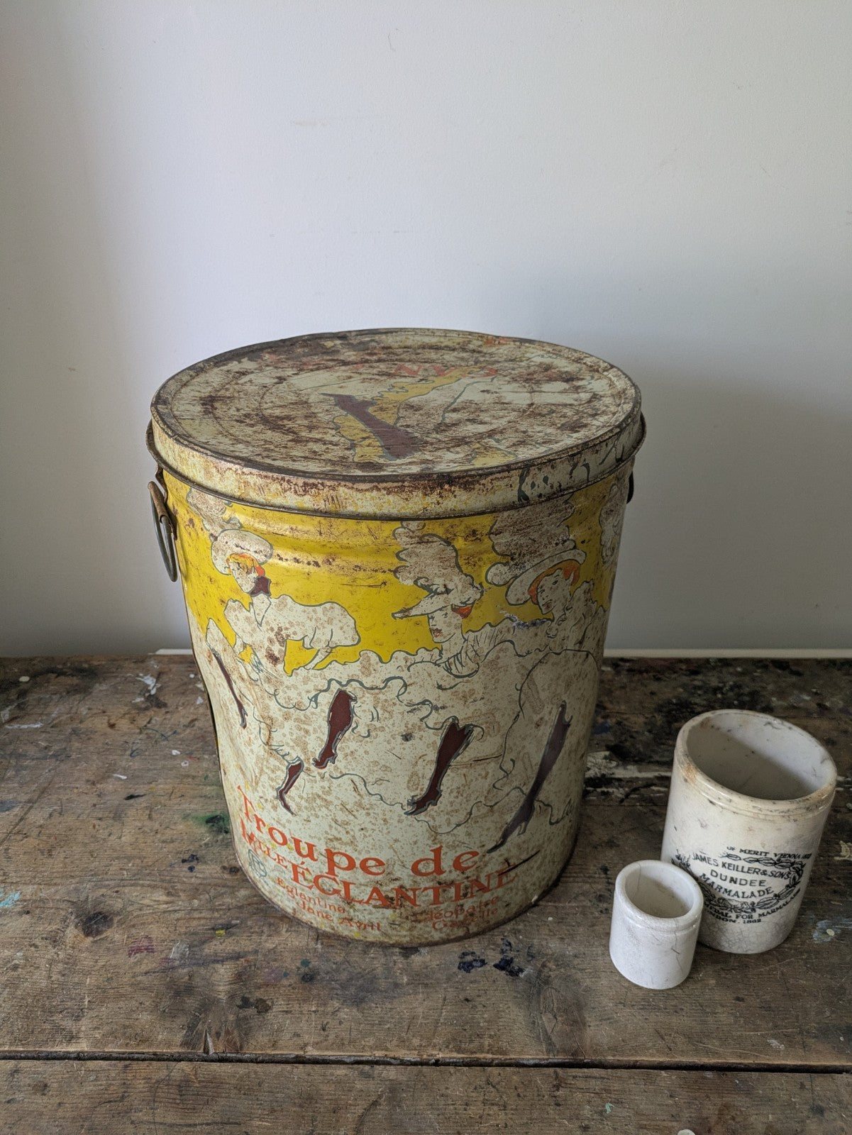 Vtg Sherry Lehmann Metal Tin Troupe De Mille Eglantine Le Can Toulouse Lautrec