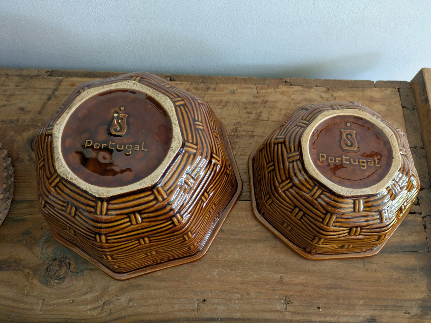 2x Caldas De Rainha 40s Brown Basket Weave Mixing Bowls Secla Portugal VTG Pair 