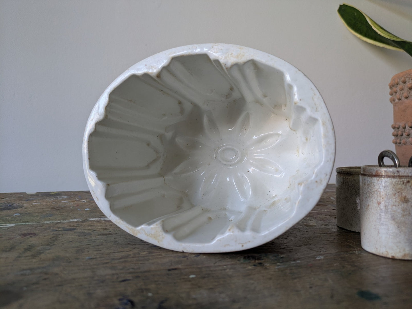 Heavy Antique Victorian White Stoneware Flower Head Design Jelly Mould Oval Vgc