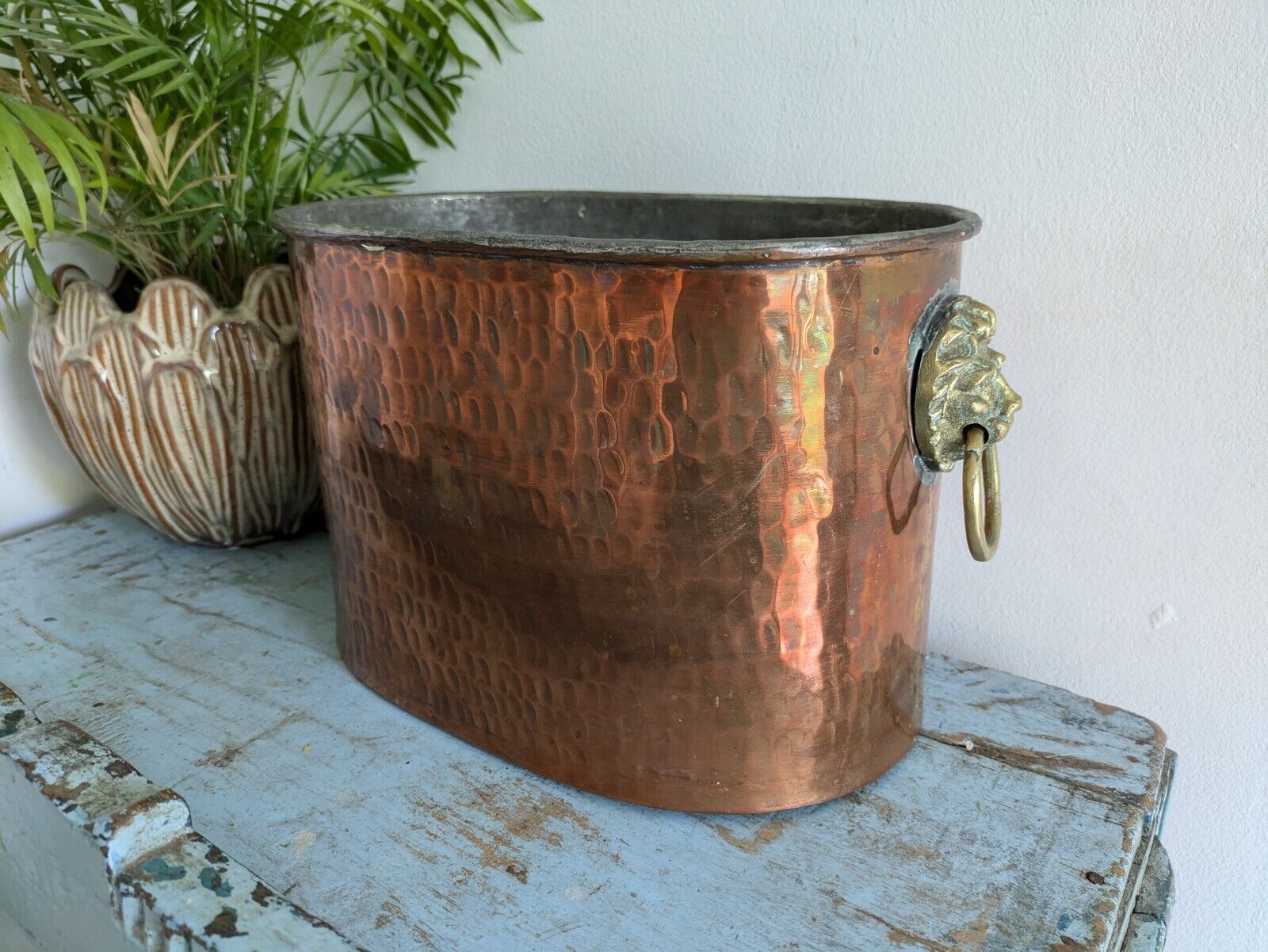XL Antique Hammered Copper Pot Roll Edge Dovetail Seam Brass Lion Planter Bucket