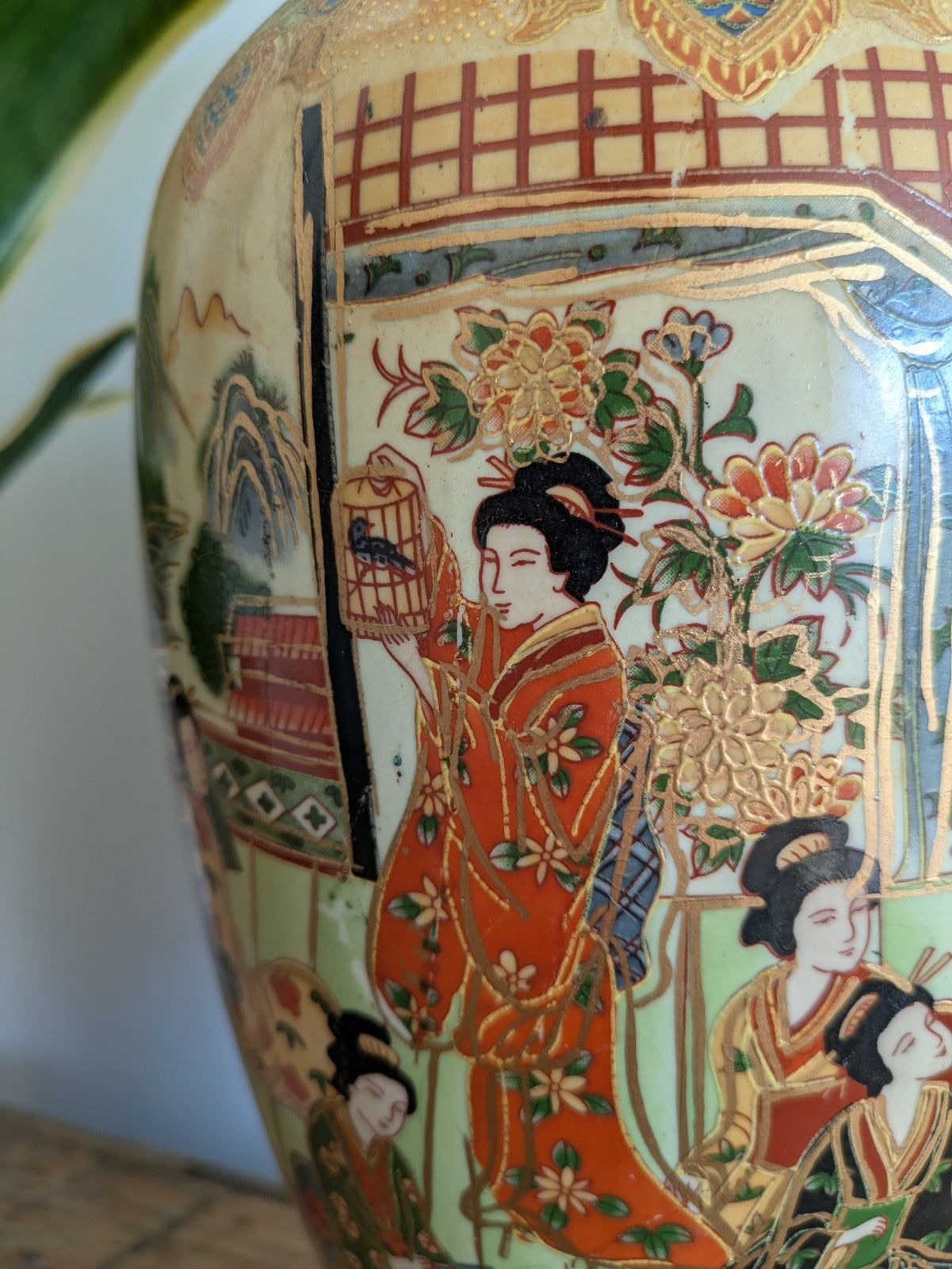 VINTAGE RARE ZHONGGUO ZHI ZAO HAND PAINTED CHINESE VASE 44.5cm TALL