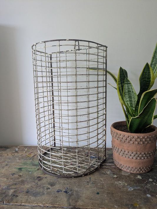 Vintage Wire Bin Basket Retro Rack Holder Craft Storage Wall Kitchen Shop Displa