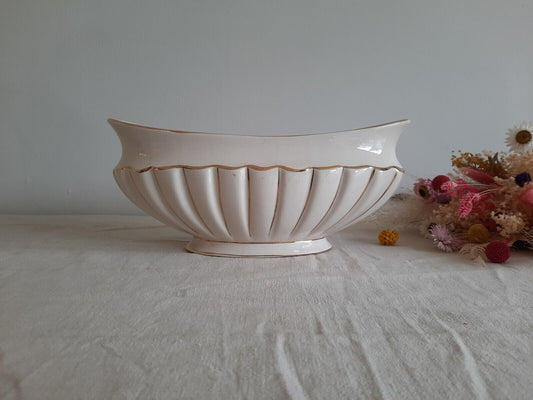 Shell Patterned Oval Mantle Vase White 1940's Pottery Gilt Retro Vintage Florist
