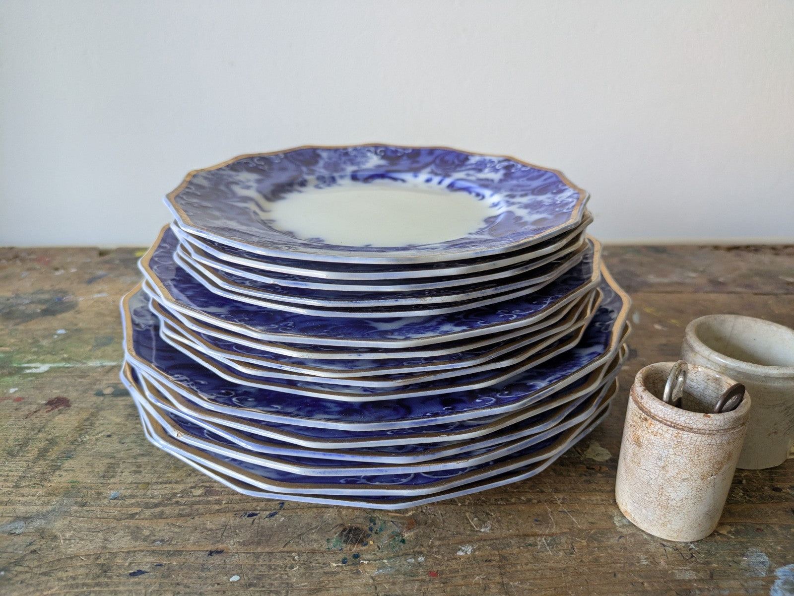 16 Piece Antique Vtg W. H. GRINDLEY Argyle Flow Blue Dinner Dessert Plates Set