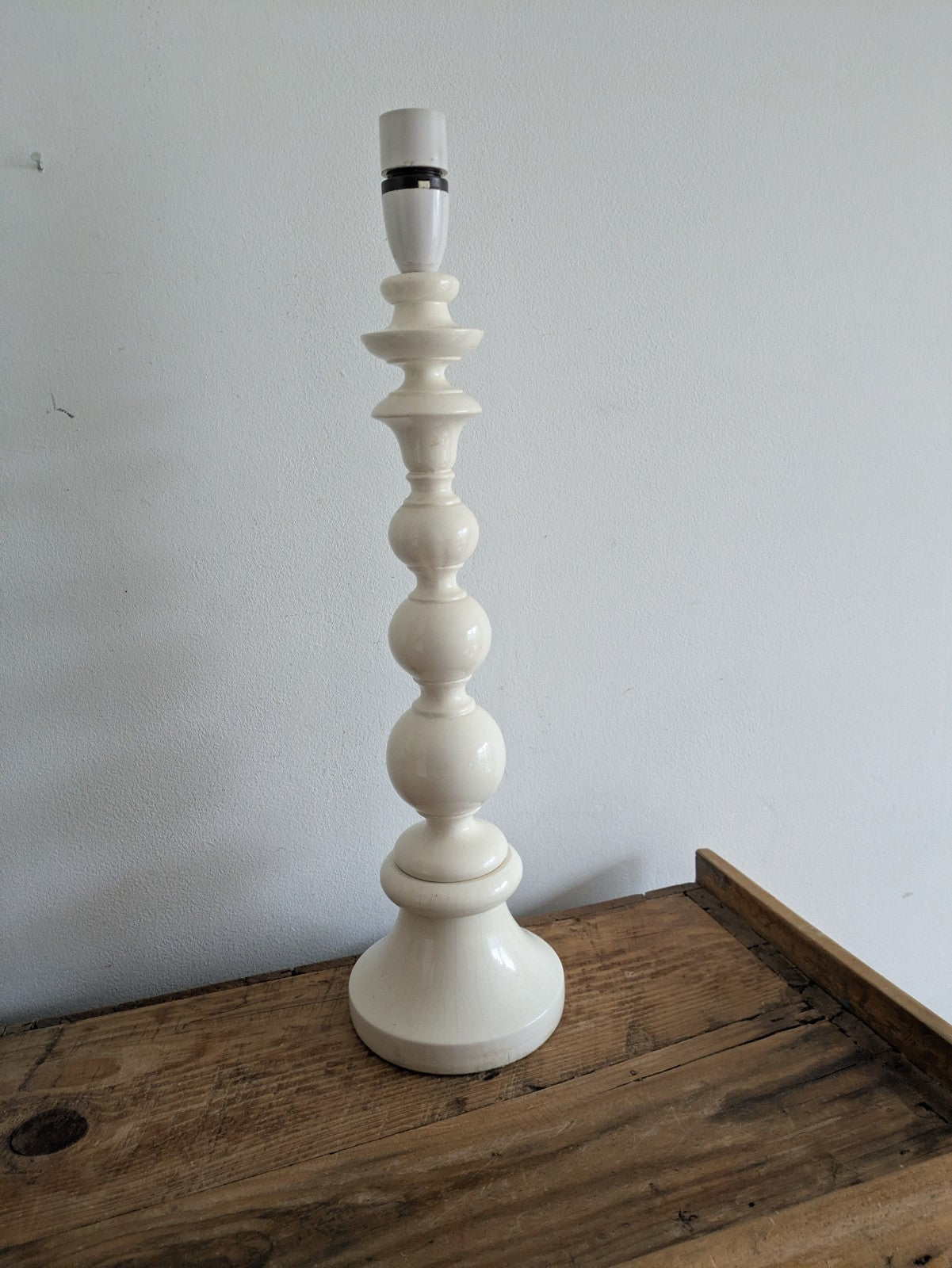 Mid 20th Century 1960s White Gloss Bobbin Table Lamp Wooden Bobble VTG Retro 