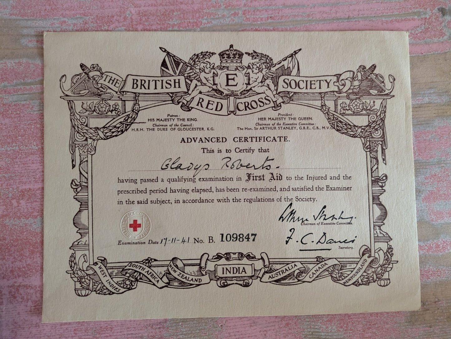 Rare WW11 THE BRITISH RED CROSS First Aid CERTIFICATE-dated 1941 Ephemera Vgc 