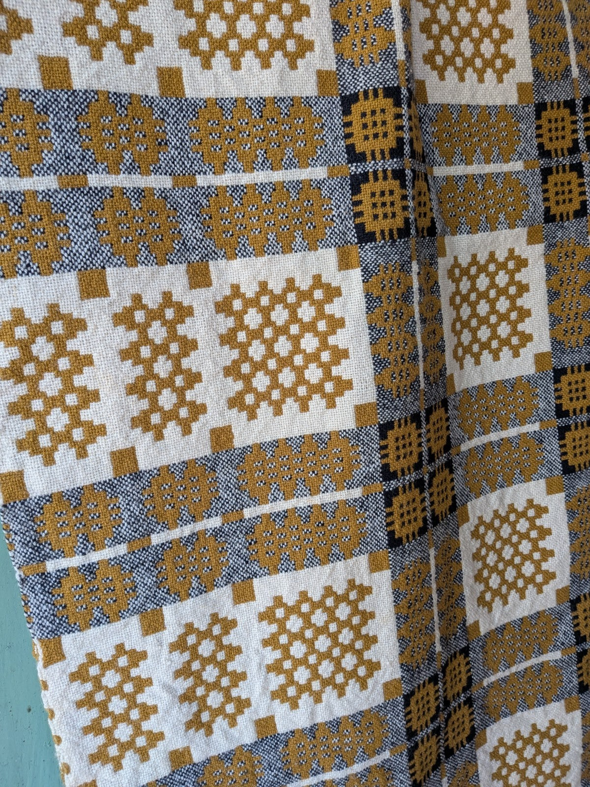 Rare VTG Welsh Wool Blanket Tapestry Black White Reversible Throw Mustard Yellow