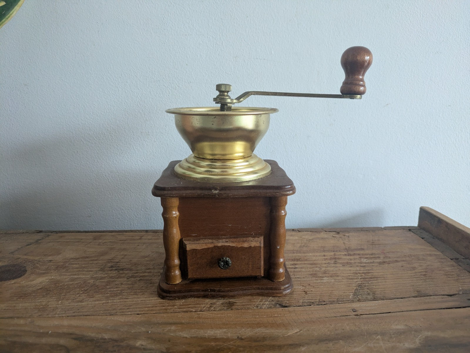 Vintage Wooden Manual Coffee Grinder Hand Crank Coffee Mill Drawer Rustic Kitche
