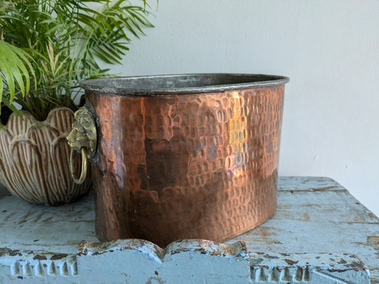 XL Antique Hammered Copper Pot Roll Edge Dovetail Seam Brass Lion Planter Bucket