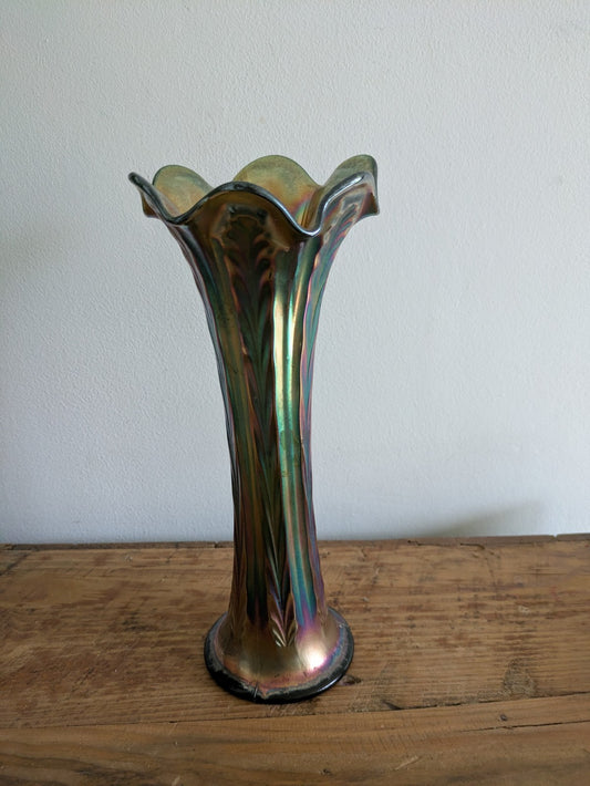 FENTON PLUME PANELS FEATHER GREEN CARNIVAL GLASS VASE RUFFLE RIM 1940S SWUNG VGC
