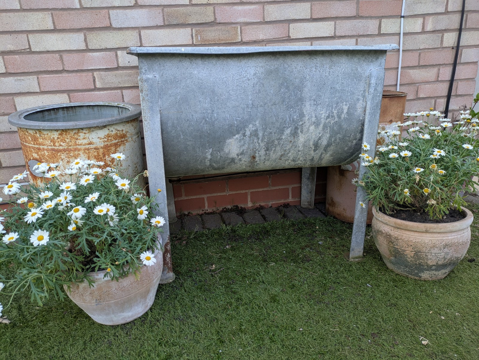 Galvanised Dairy Tank Planter Water Holder Garden Allotment Tub Farm Feed Sink 
