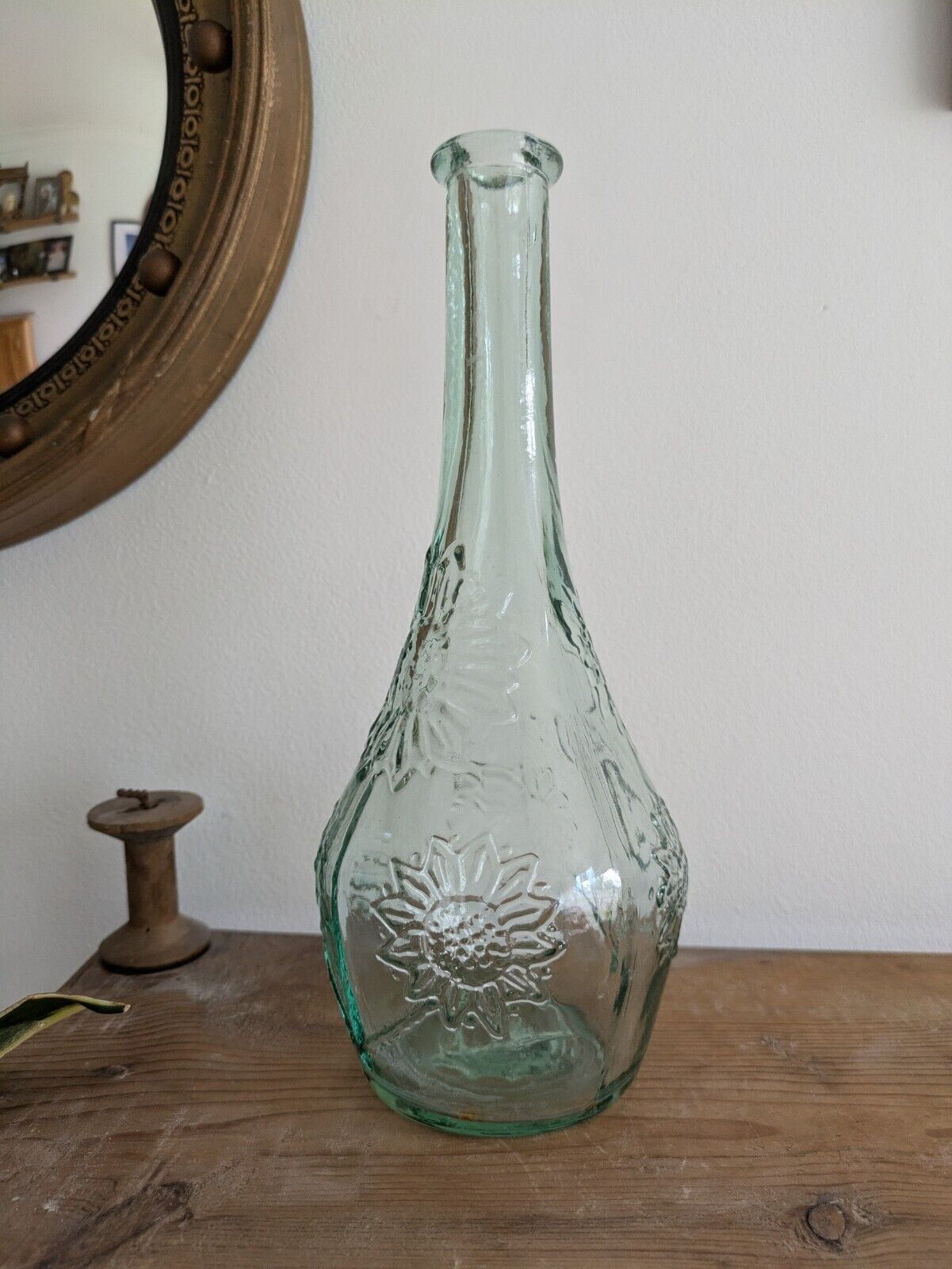 VINTAGE ART GLASS GENIE BOTTLE DECANTER WITH SUN FLOWERS NO STOPPER PRESSED Vgc