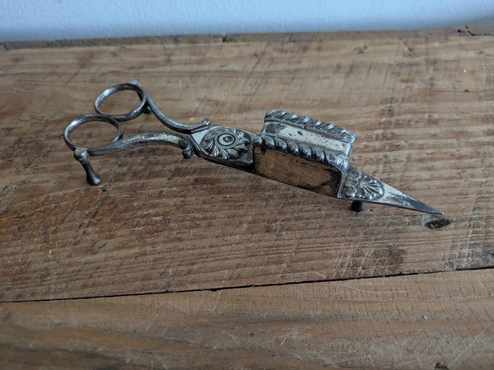 Silver Plate Vintage Victorian Antique Pair Candlesnuffers Wick Cutter Scissor