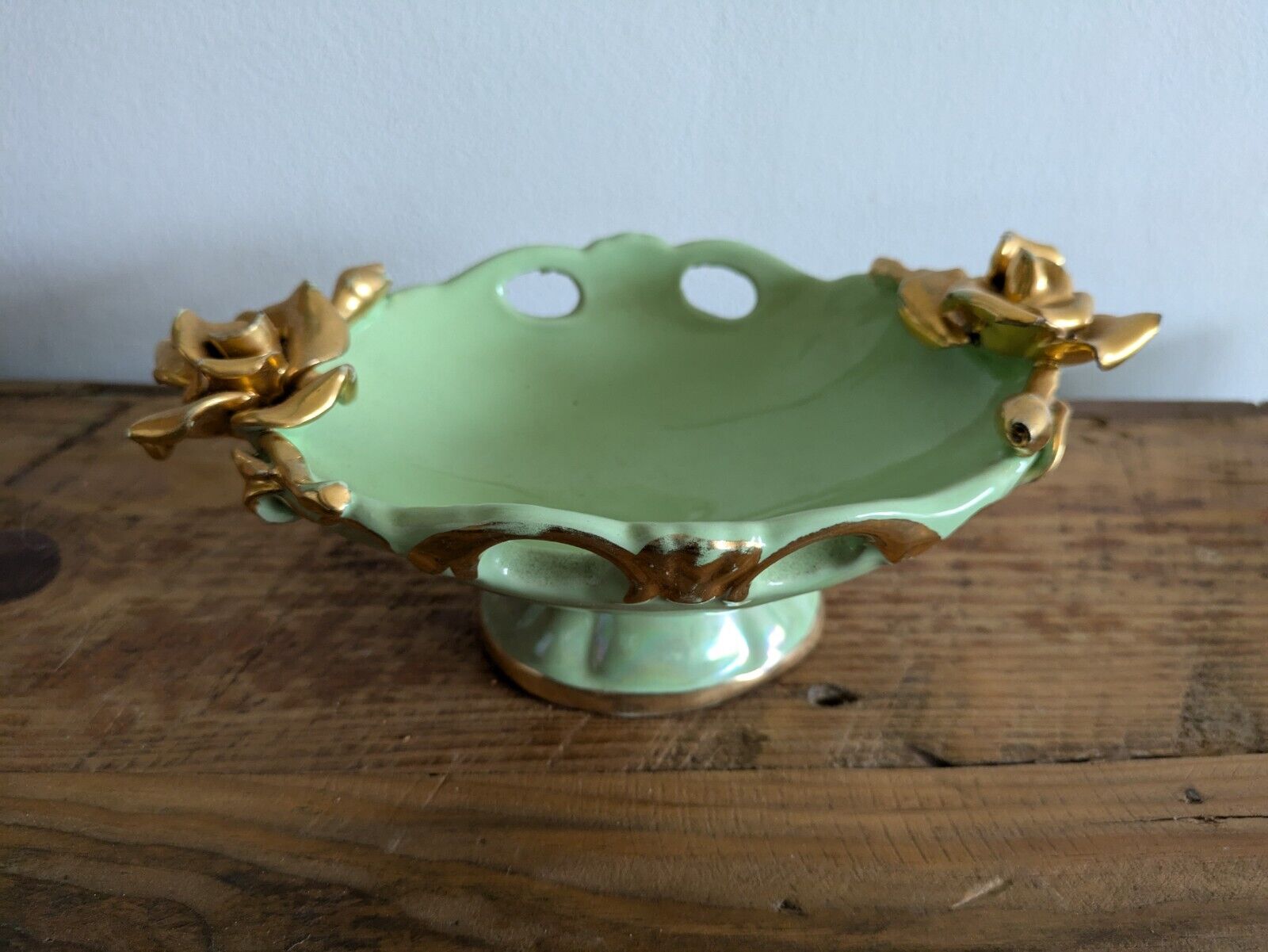 GREEN VTG GILT ORNATE ROSE FLORAL PEDESTAL CAPODIMONTE CENTERPIECE BOWL ITALY 