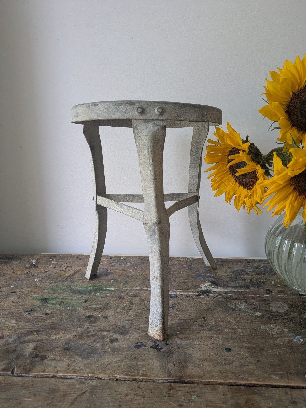 Vintage Galvanised Three Legged Milking Stool Chair Dairy Stool Seat Barn Prop