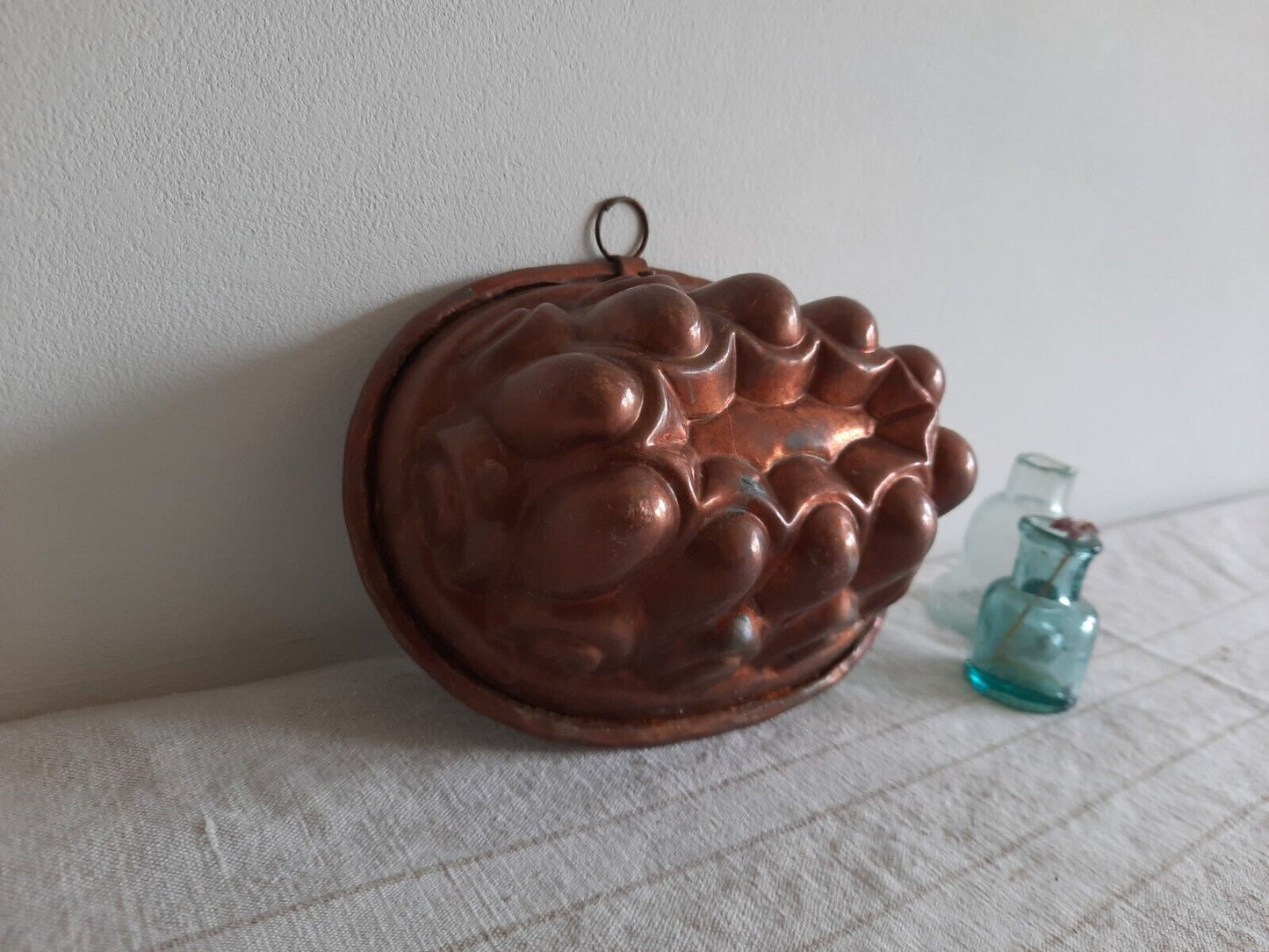 Antique Copper Jelly Mould Oval 3d Cake Pan Hanging Round Display Prop Old Rare