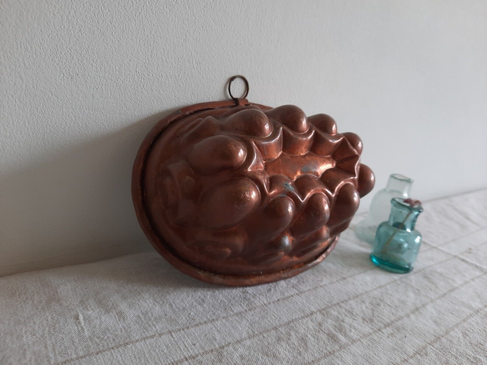 Antique Copper Jelly Mould Oval 3d Cake Pan Hanging Round Display Prop Old Rare