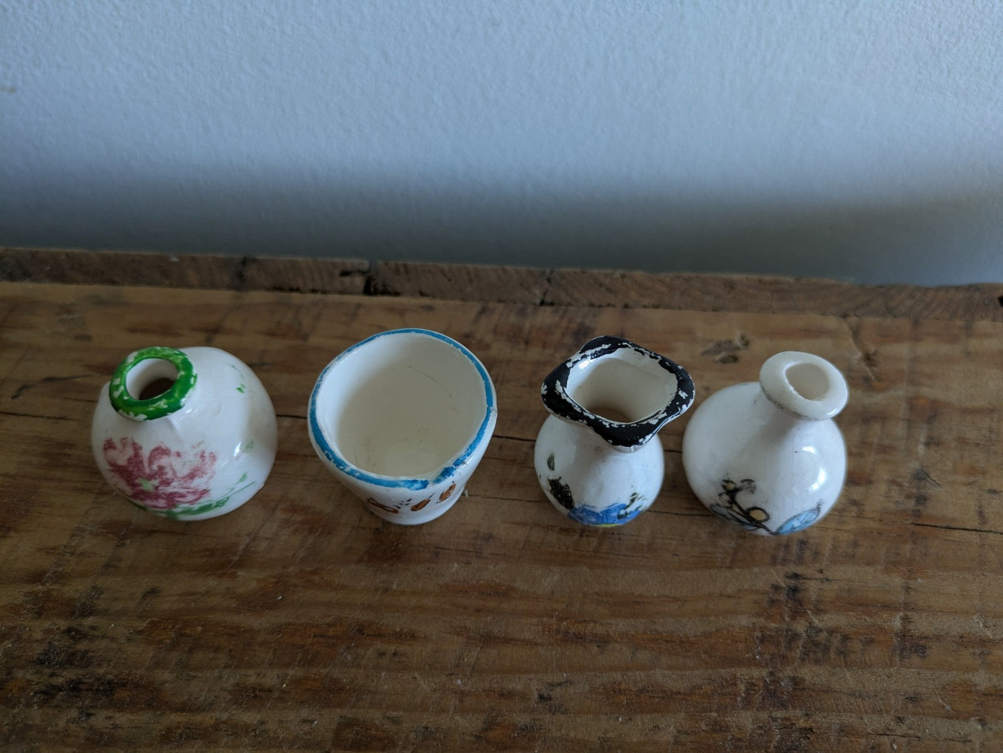4x Miniature Vintage Pottery Handpainted Vases Dollhouse Prop Ceramic Tiny Small