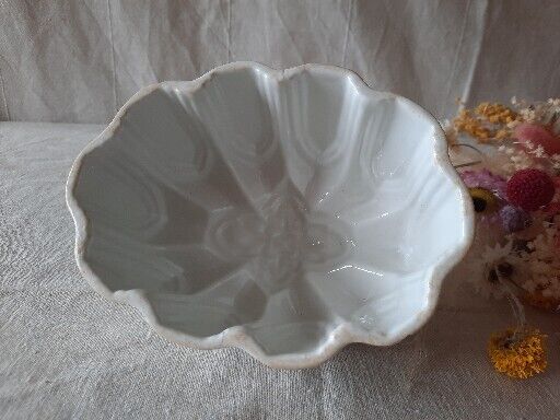 Antique Vintage White Ironstone Fluted Jelly Mould Pattern Inside Cetem Ware Old