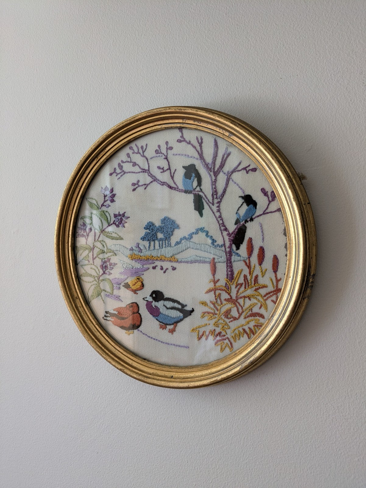 Vintage Ducks Birds Embroidery Needle Stitch Glass Gold Tone Round Framed Vgc