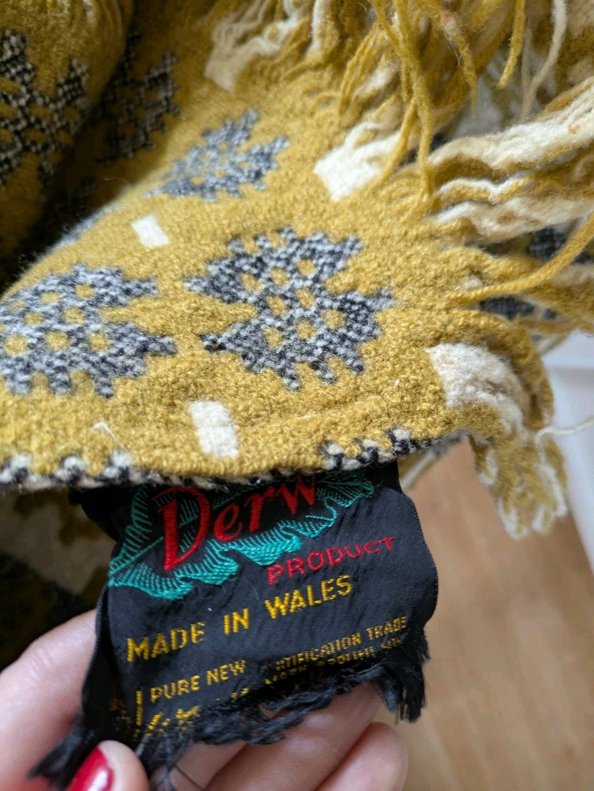 Rare VTG Welsh Wool Blanket Tapestry Yellow Black White Reversible Throw Mustard