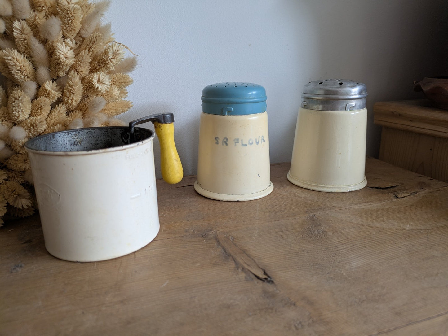 Tala Vintage Enamel Flour Sifter And Two Shakers Retro Kitchenalia Baking Prop
