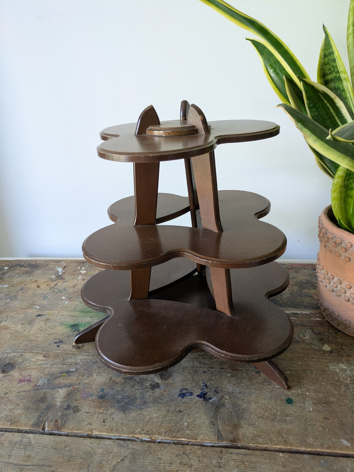 Vintage Wooden Clover Leaf 3 Tier Stand Cakes Cupcake Display Trinket Figurine
