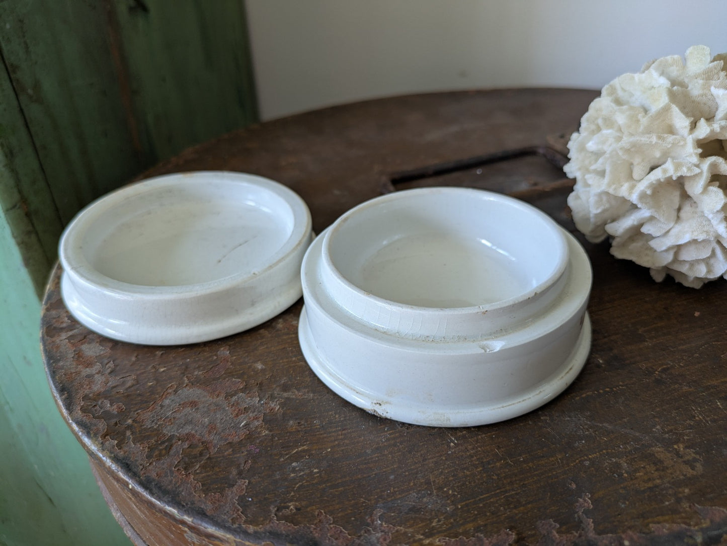 Antique Victorian Ironstone Chemist Apothecary Pot With Lid Plain White Vintage 