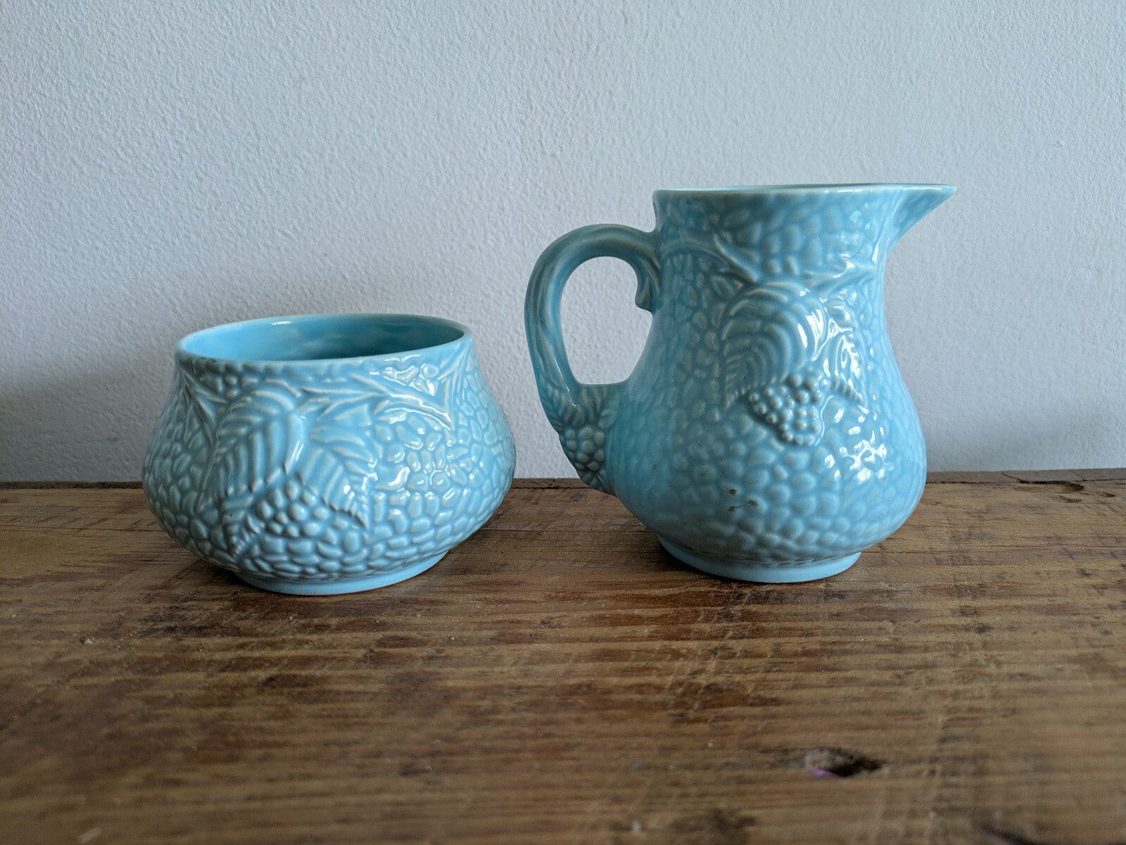 Vintage WADE England TEA SET Milk Pitcher/Creamer/Sugar Turquoise Blue Jug Prop
