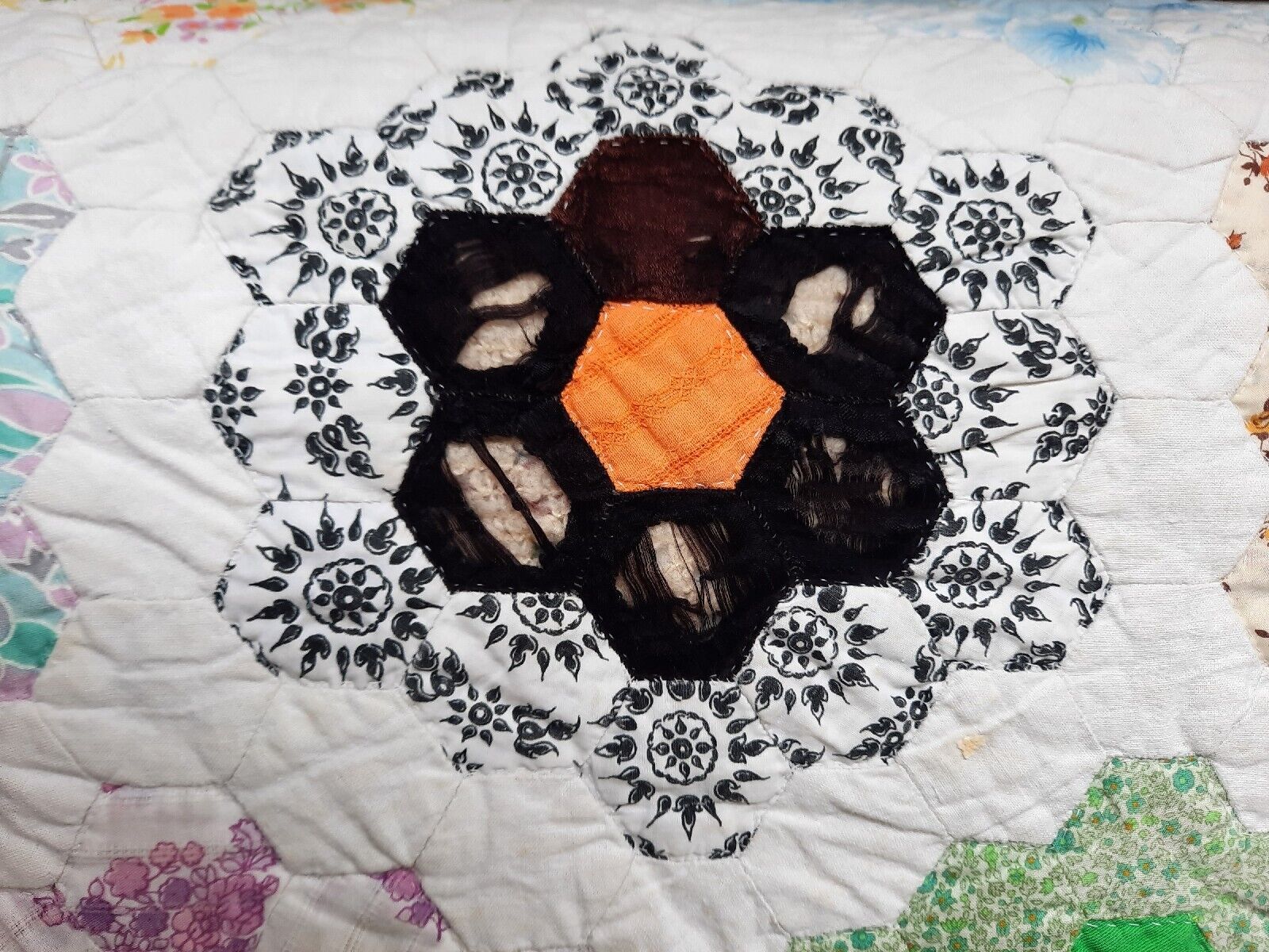 Vintage handmade 50p Patchwork blanket bed Throw Grandma's Sofa hexagon Double!!