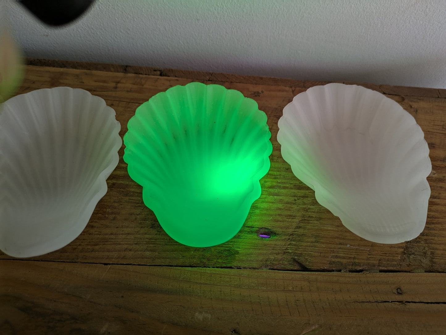 3x Vintage Uranium Green White Milk Glass Bowls Dishes Shell Clam Art Deco Early