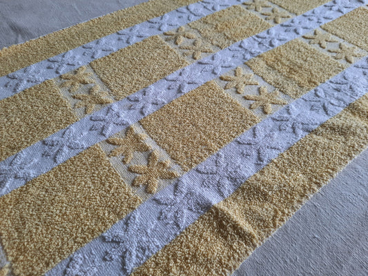 1 Vintage Towel Yellow Retro Hand bathroom prop Midcentury Cotton Floral Mcm old