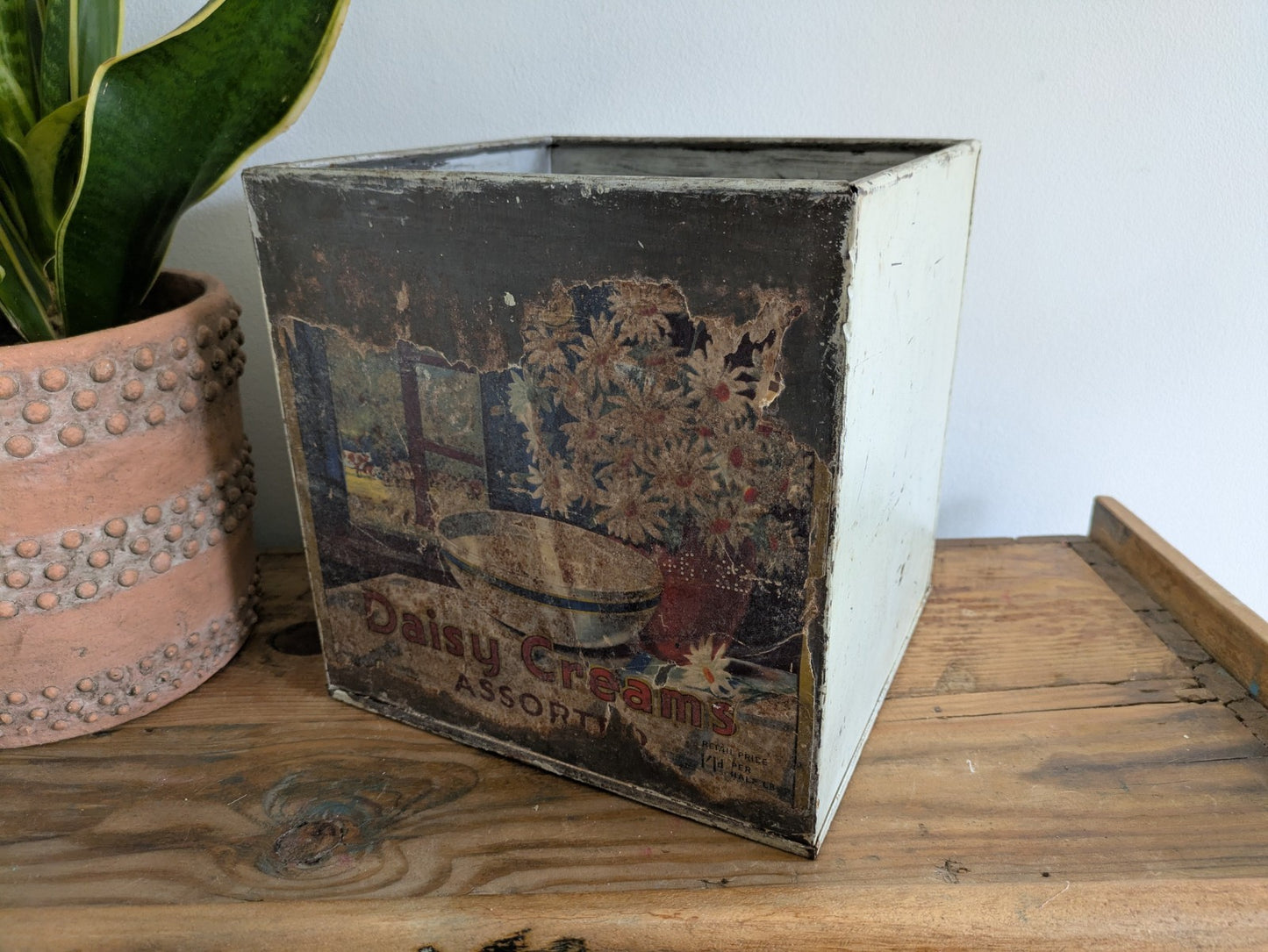 Old M&D Antique Biscuit Tin Box Metal Original Label Advertising Shop Display 