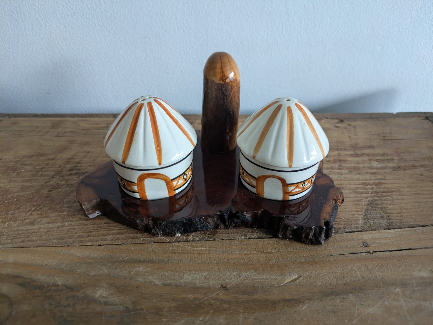 Tiki Hut Salt and Pepper Shakers & Wooden Holder Retro Tiki Bar Prop Live Wood