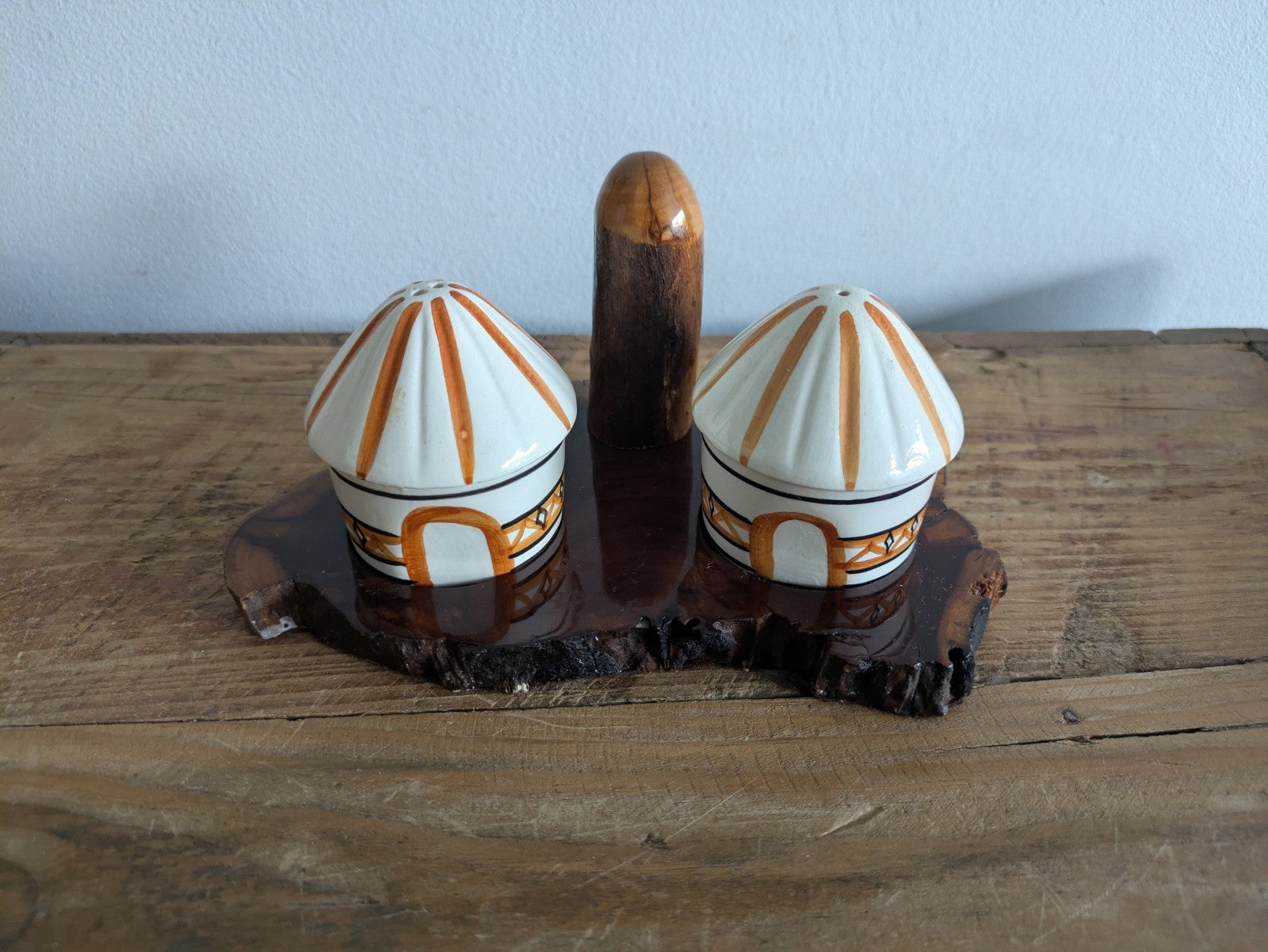 Tiki Hut Salt and Pepper Shakers & Wooden Holder Retro Tiki Bar Prop Live Wood