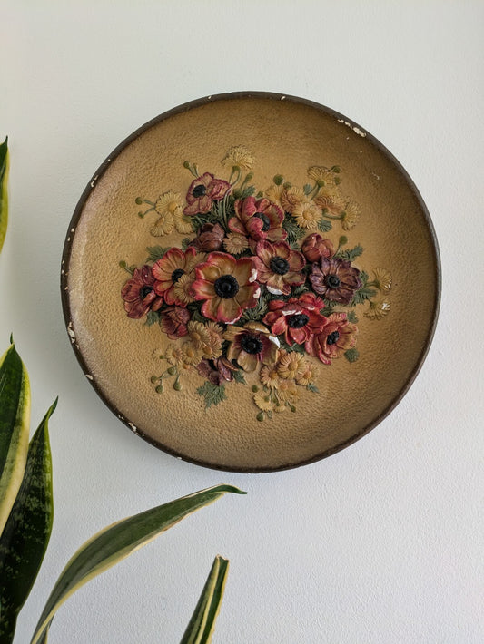 VTG Bossons 30.5cm Gold Floral Hand Painted Chalkware Plaque 3D Plate Daisies