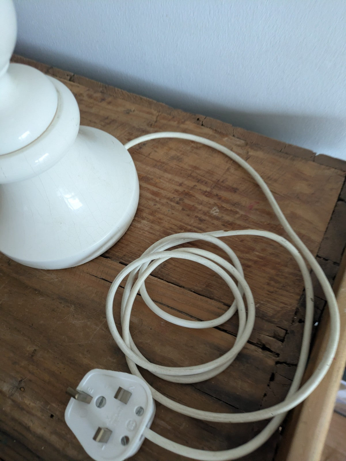 Mid 20th Century 1960s White Gloss Bobbin Table Lamp Wooden Bobble VTG Retro 