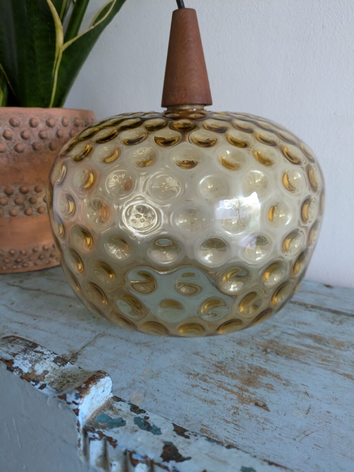 VTG AMBER GLASS CEILING PENDANT LIGHT SHADE HONEY COMB TEAK GLOBE MID CENTURY VG