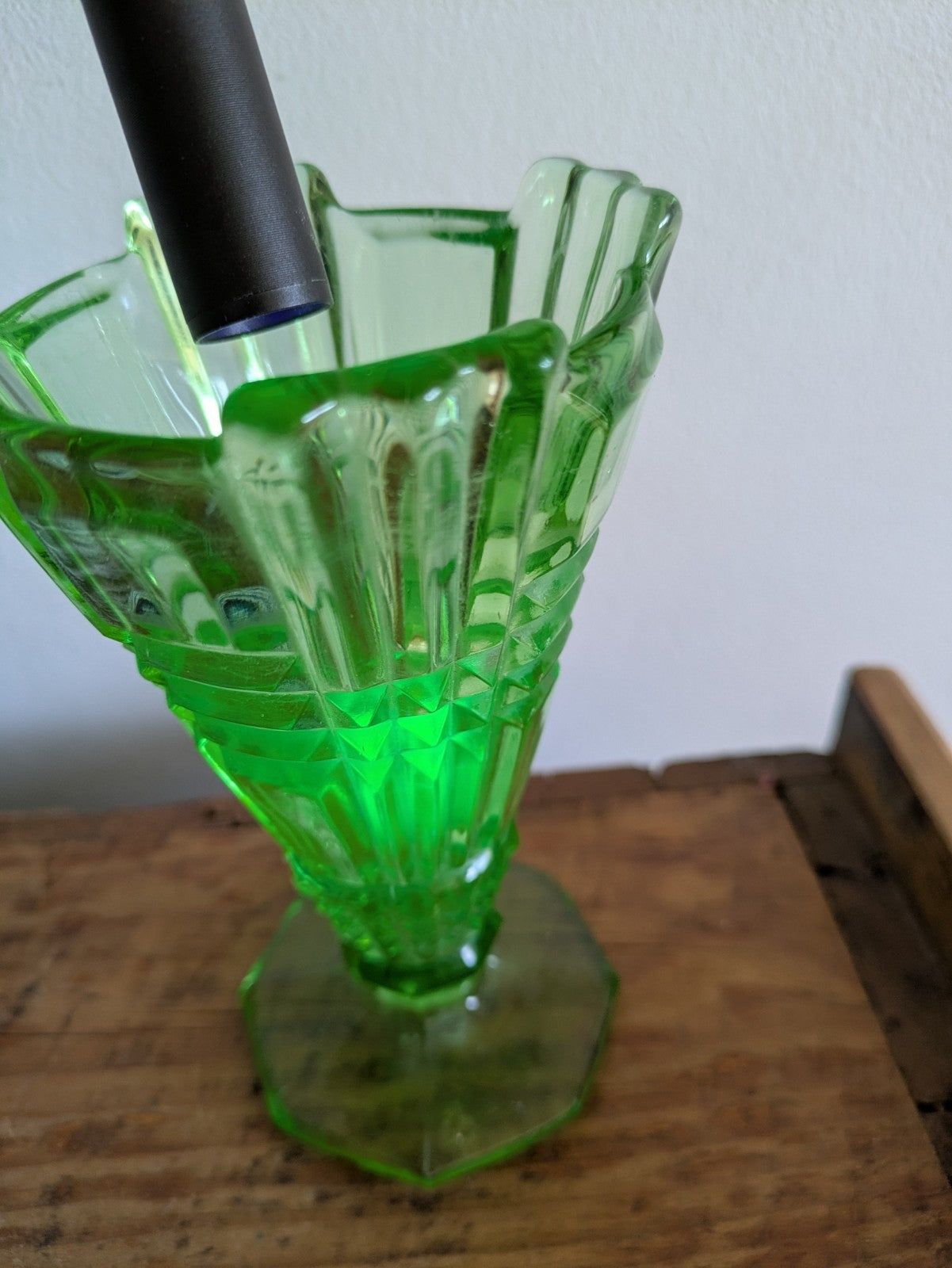 Uranium Green Glass Art Deco Vase c.1930s/40s  Vanity 15cm High Pedestal UV Glow