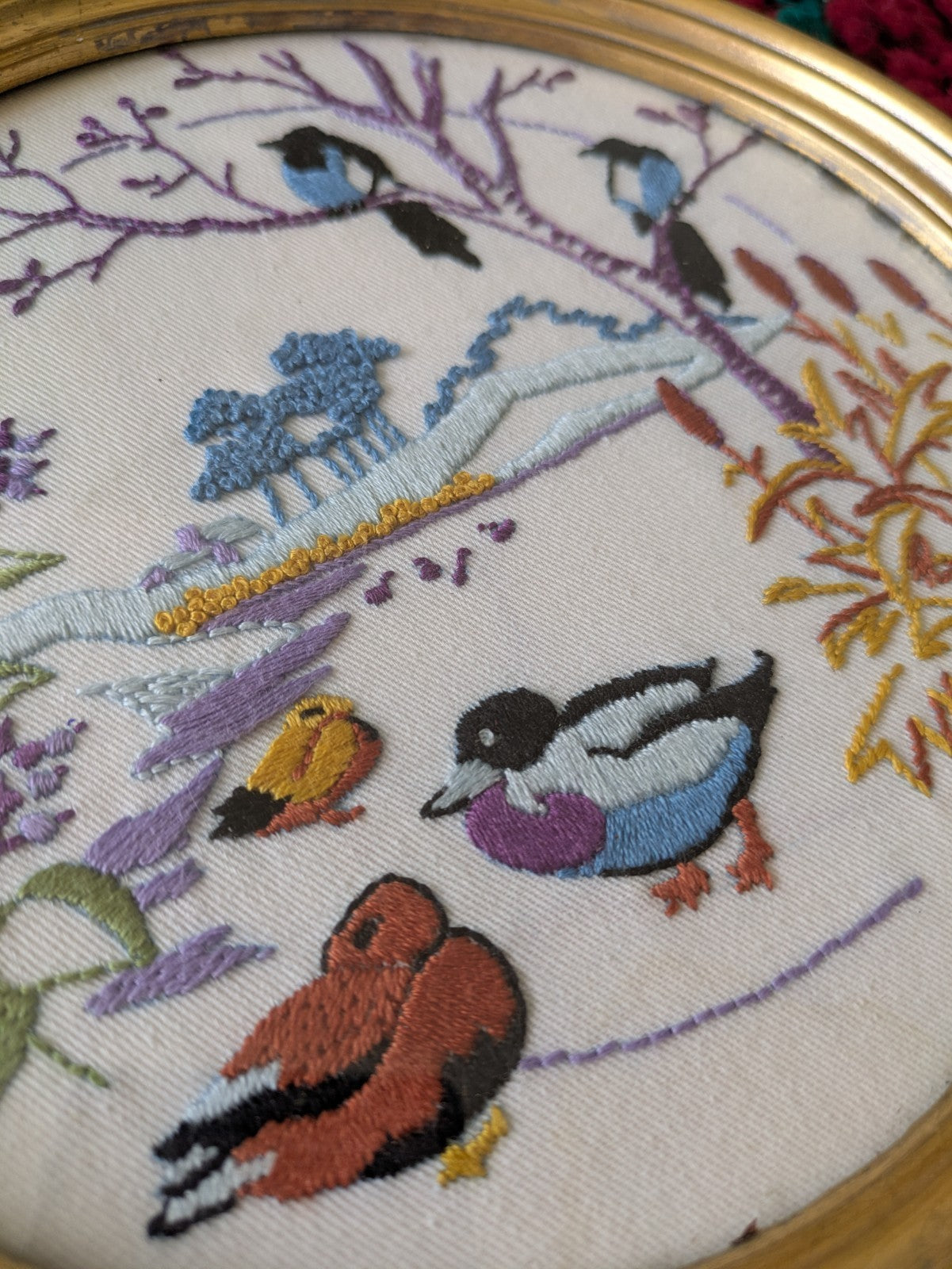 Vintage Ducks Birds Embroidery Needle Stitch Glass Gold Tone Round Framed Vgc