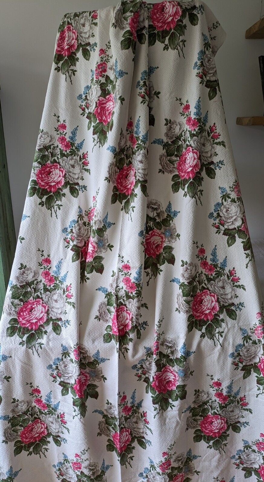 Pair of barkcloth floral Curtains W112 L193cm Pink Rose rare 1950s retro vintage