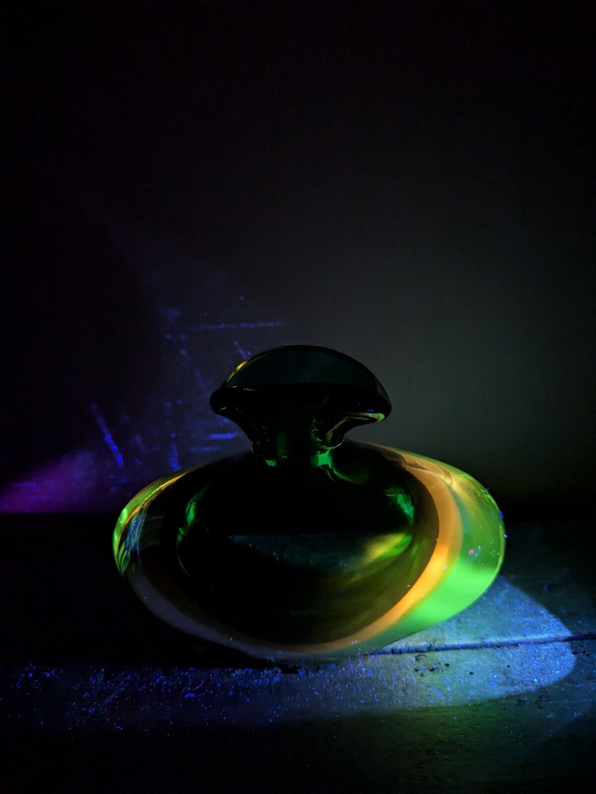 Murano Sommerso Hand Blown Art glass Green Amber Cased Italian perfume Bottle UV