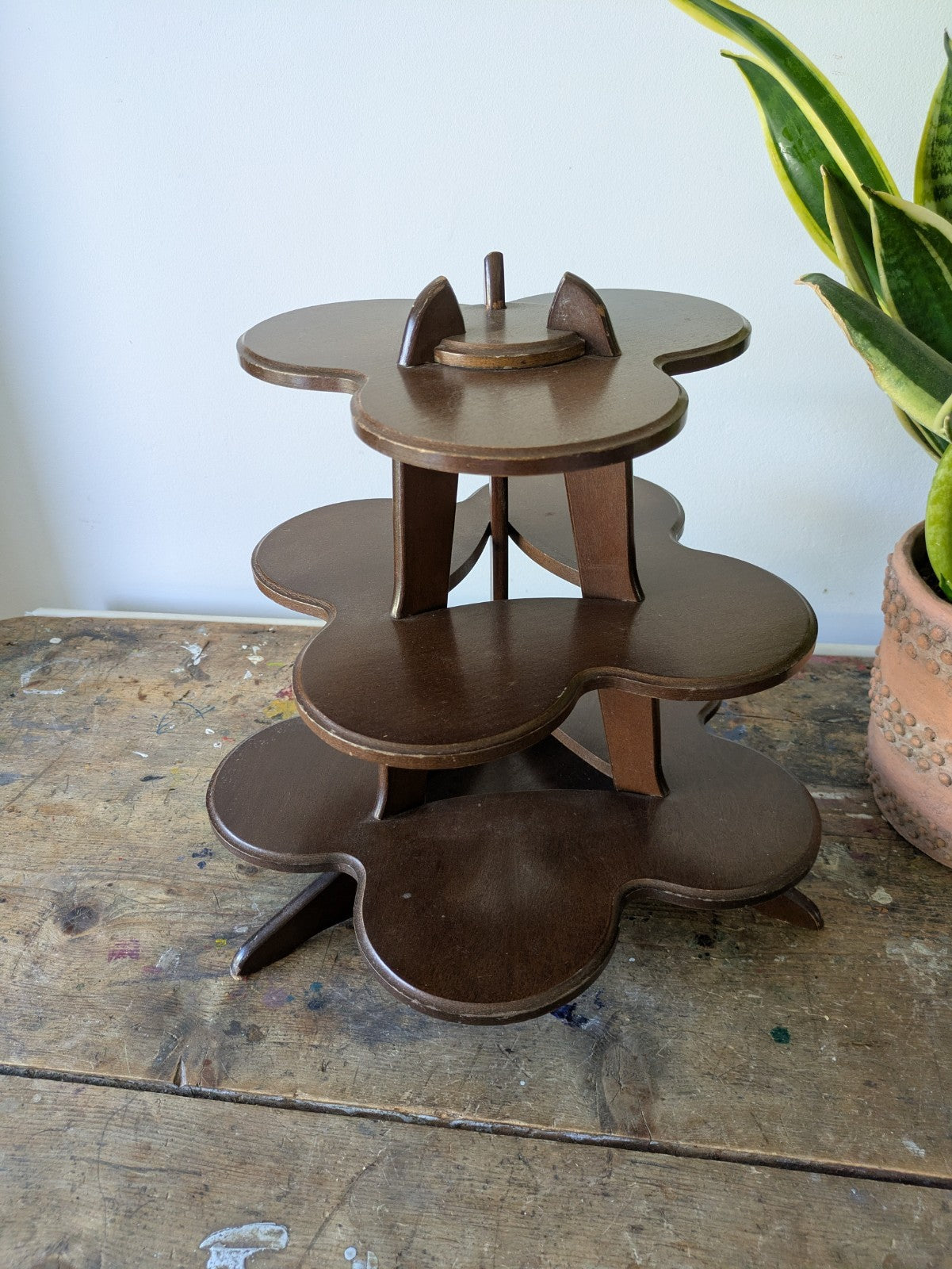 Vintage Wooden Clover Leaf 3 Tier Stand Cakes Cupcake Display Trinket Figurine